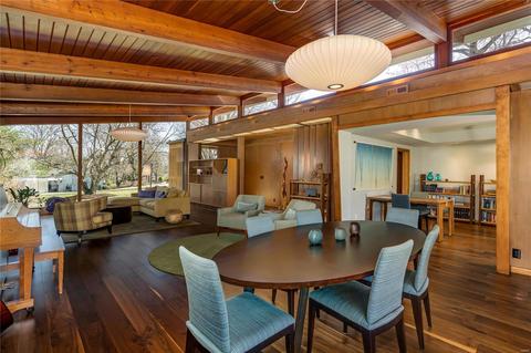 219 Graybridge Rd, Ladue, MO 63124 photo 9