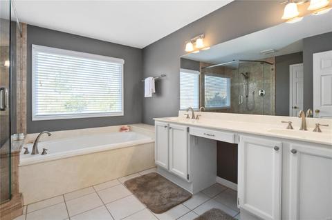 559 Arbor Mdw, Ballwin, MO 63021 photo 23