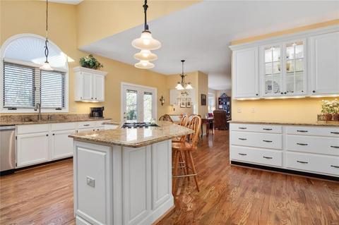 559 Arbor Mdw, Ballwin, MO 63021 photo 14