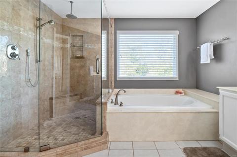 559 Arbor Mdw, Ballwin, MO 63021 photo 21