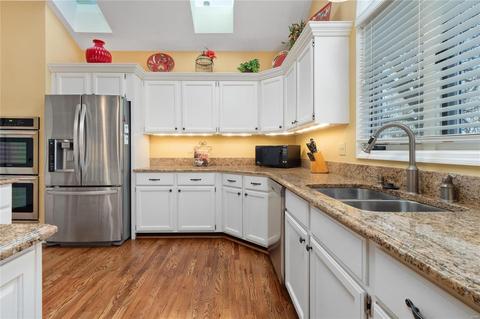 559 Arbor Mdw, Ballwin, MO 63021 photo 12