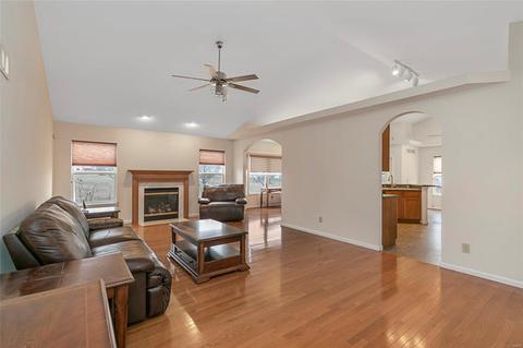 50 Sinclair Ct, O'fallon, MO 63366 photo 6