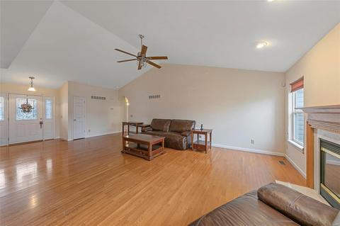 50 Sinclair Ct, O'fallon, MO 63366 photo 8