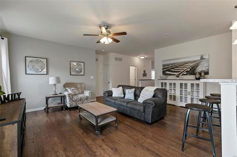 438 Dusty Brook Dr, O'fallon, MO 63366 photo 4