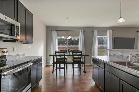 438 Dusty Brook Dr, O'fallon, MO 63366 photo 9