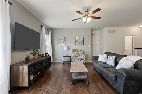 438 Dusty Brook Dr, O'fallon, MO 63366 photo 5