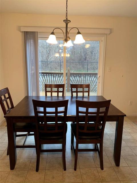 5529 Wavecrest Cir, Saint Charles, MO 63304 photo 9