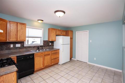 503 Eggering Dr, O'fallon, MO 63366 photo 2