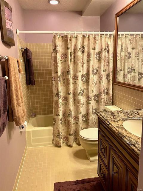 407 Glan Tai Dr, Manchester, MO 63011 photo 26