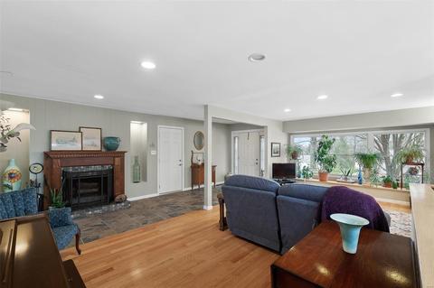 572 Monroe Mill Dr, Ballwin, MO 63011 photo 4