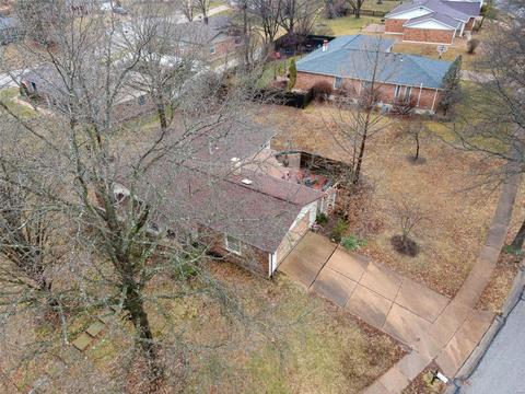 572 Monroe Mill Dr, Ballwin, MO 63011 photo 32