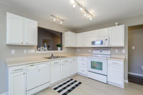 564 Willow Valley Dr, O'fallon, MO 63366 photo 4