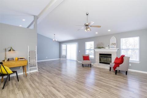 4 Summer Pointe Ct, O'fallon, MO 63366 photo 2