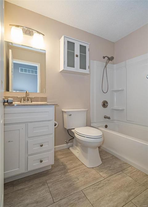 406 Forest Run Dr, Eureka, MO 63025 photo 14