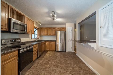 406 Forest Run Dr, Eureka, MO 63025 photo 6