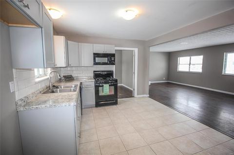 502 Saint John Dr, O'fallon, MO 63366 photo 7