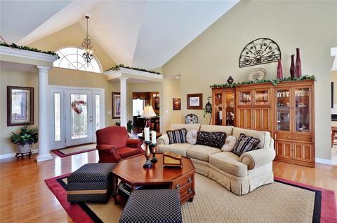 242 Cornwall Dr, Weldon Spring, MO 63304 photo 5