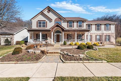 656 Southern Hills Dr, Eureka, MO 63025 photo 2