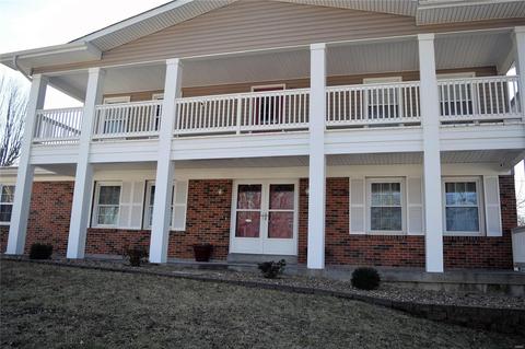 210 Capri Dr, O'fallon, MO 63366 photo 2