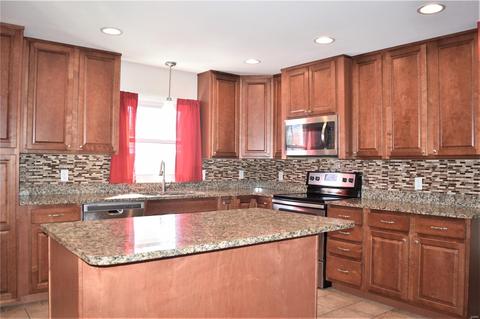 210 Capri Dr, O'fallon, MO 63366 photo 13