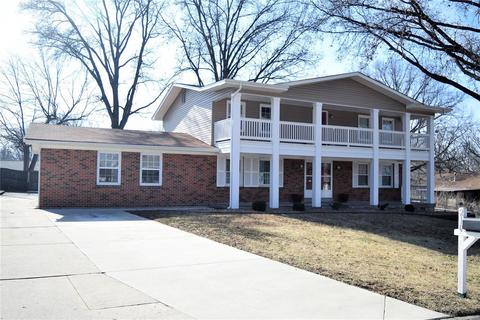 210 Capri Dr, O'fallon, MO 63366 photo 1
