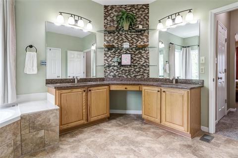 821 Meramec View Ct, Eureka, MO 63025 photo 25