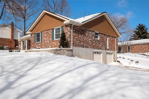 571 Windsor Mill Dr, Ballwin, MO 63011 photo 3