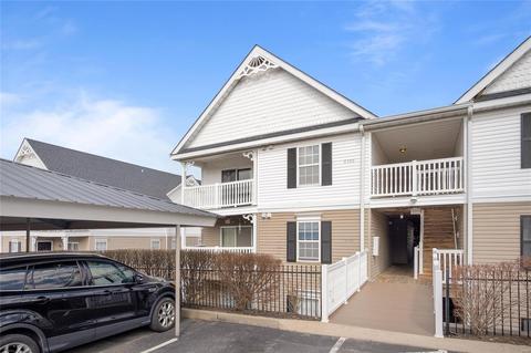 6302 Spring Creek Ln, O'fallon, MO 63368 photo 1