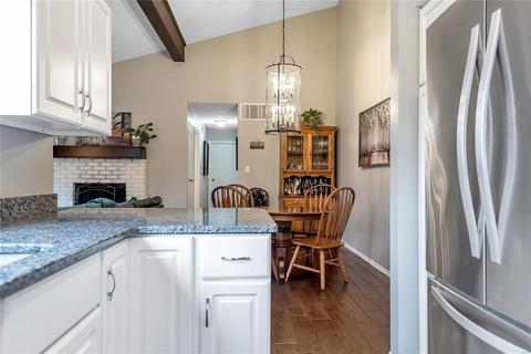 2622 Hampton Rd, Saint Charles, MO 63303 photo 6