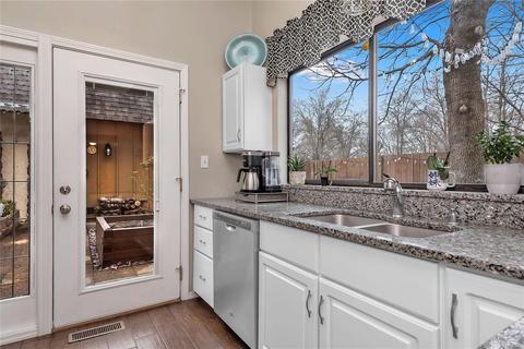 2622 Hampton Rd, Saint Charles, MO 63303 photo 3