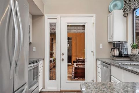 2622 Hampton Rd, Saint Charles, MO 63303 photo 5