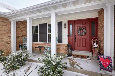 2354 Hidden Deer Dr, O'fallon, MO 63368 photo 3