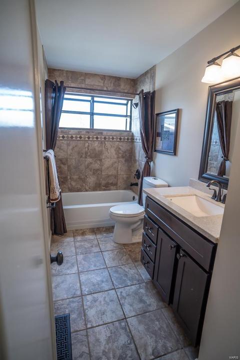1 Orkney, Ballwin, MO 63011 photo 29
