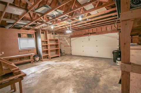 914 Center Ct, Ballwin, MO 63011 photo 24