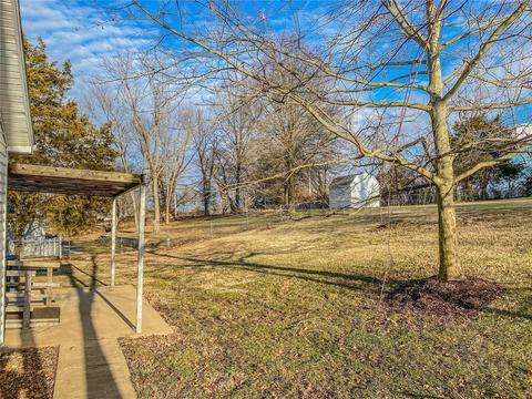 914 Center Ct, Ballwin, MO 63011 photo 25
