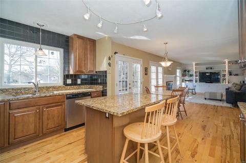 1396 Justerini Dr, Ballwin, MO 63011 photo 11