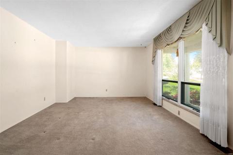 3670 Harmann Estates Dr, Bridgeton, MO 63044 photo 4