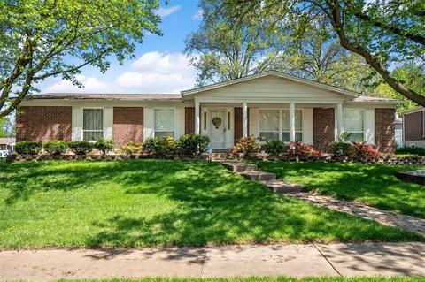 3670 Harmann Estates Dr, Bridgeton, MO 63044 photo 1