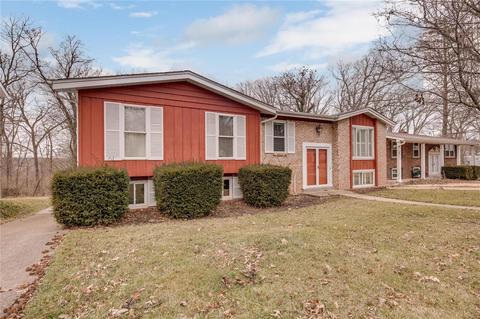 745 Sherwick Ter, Ballwin, MO 63021 photo 3