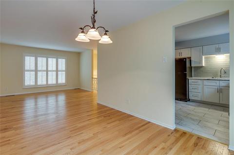 745 Sherwick Ter, Ballwin, MO 63021 photo 9