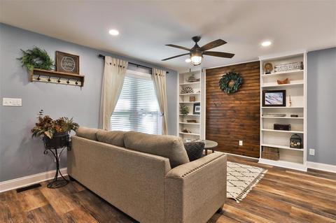 943 Napoli, Ballwin, MO 63021 photo 7