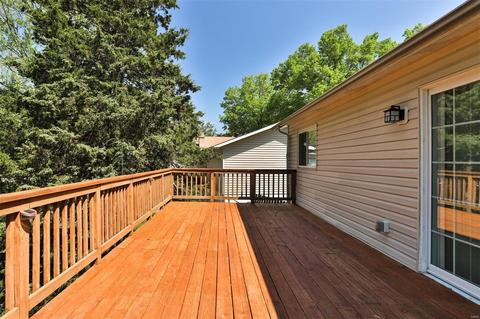 943 Napoli, Ballwin, MO 63021 photo 39