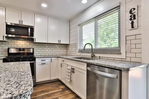 943 Napoli, Ballwin, MO 63021 photo 14