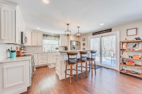 635 Spring Mdws, Manchester, MO 63011 photo 5