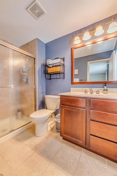 635 Spring Mdws, Manchester, MO 63011 photo 15