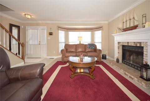 2500 Hidden Meadow Ln, Ballwin, MO 63021 photo 3