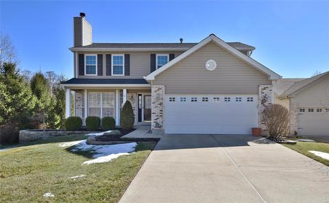 2500 Hidden Meadow Ln, Ballwin, MO 63021 photo 1