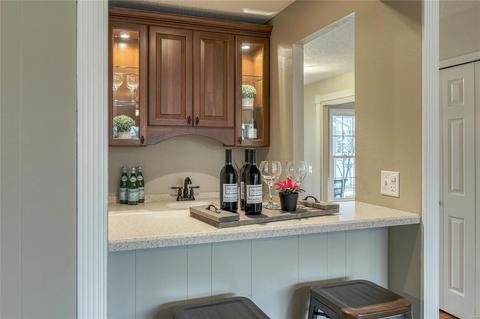 904 Parkwatch Dr, Ballwin, MO 63011 photo 11