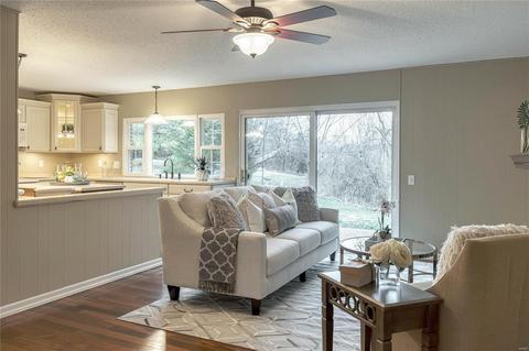 904 Parkwatch Dr, Ballwin, MO 63011 photo 12