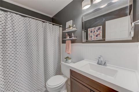 1035 Johanna Dr, Ballwin, MO 63021 photo 14